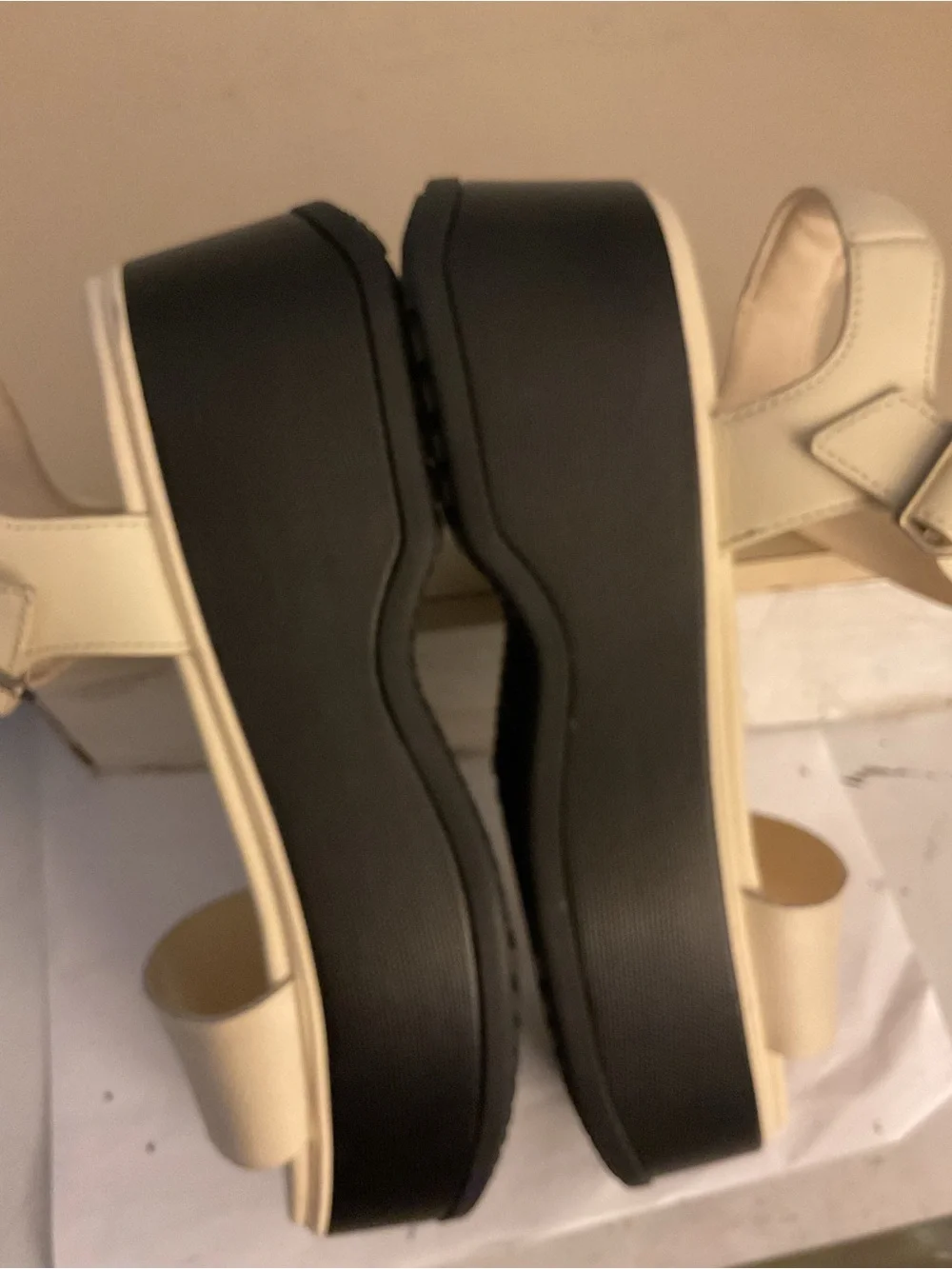 Sorel women crème leather platform wedge sandals US 8